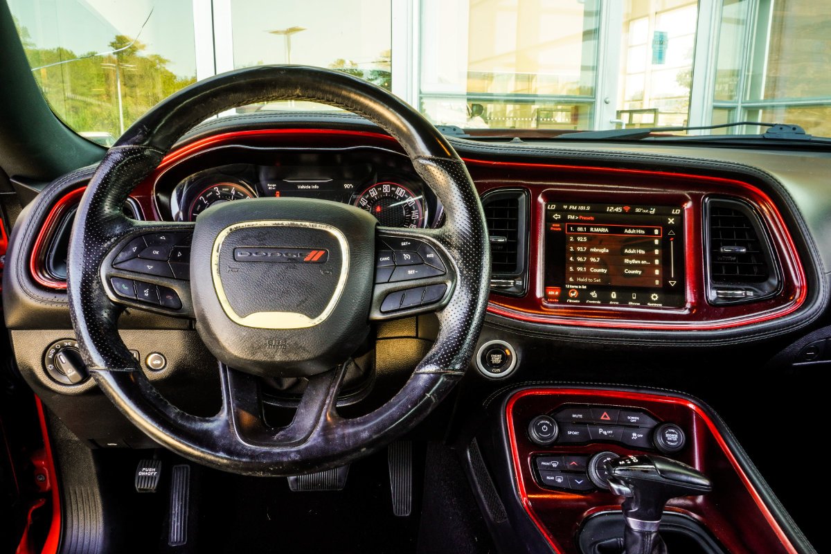 Used 2021 Orange Dodge SXT image 19