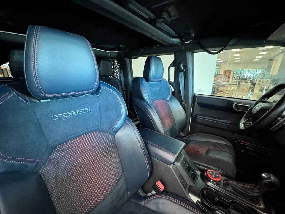 Used 2024  FORD  image 45