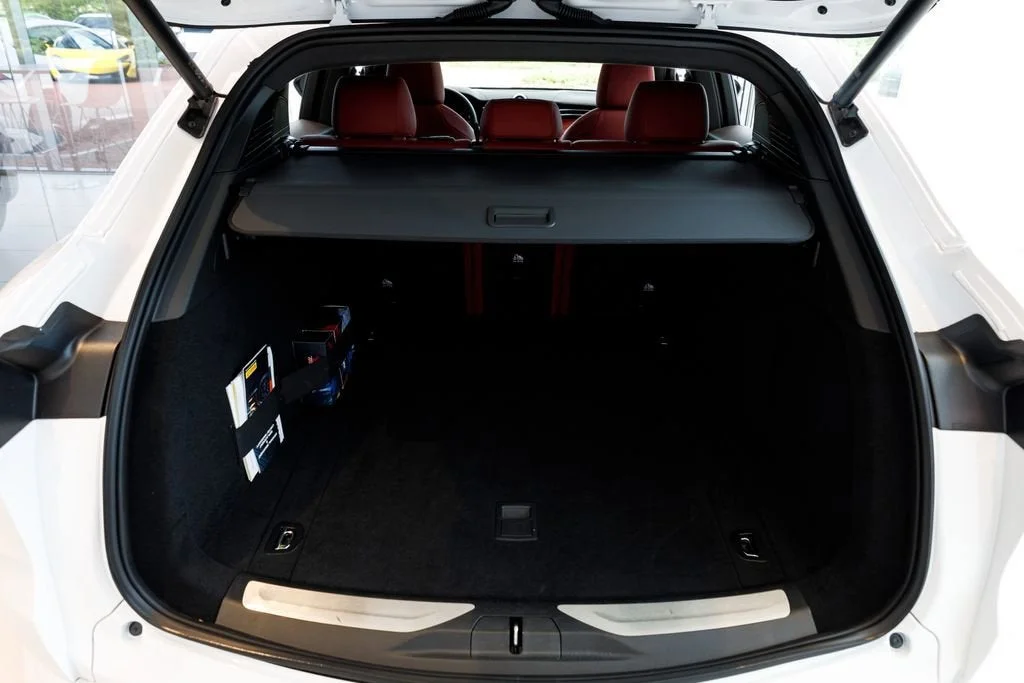 Used 2023 Bianco Maserati Modena image 18