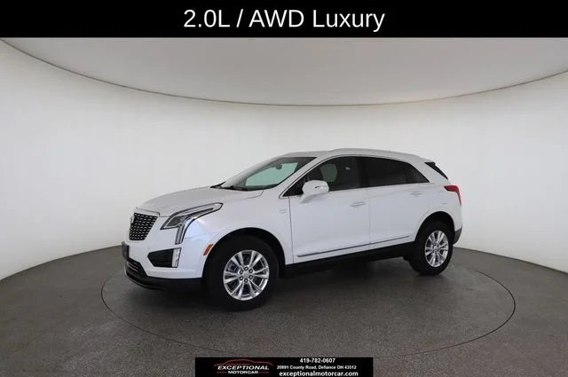 Used 2022 White Cadillac Luxury image 4