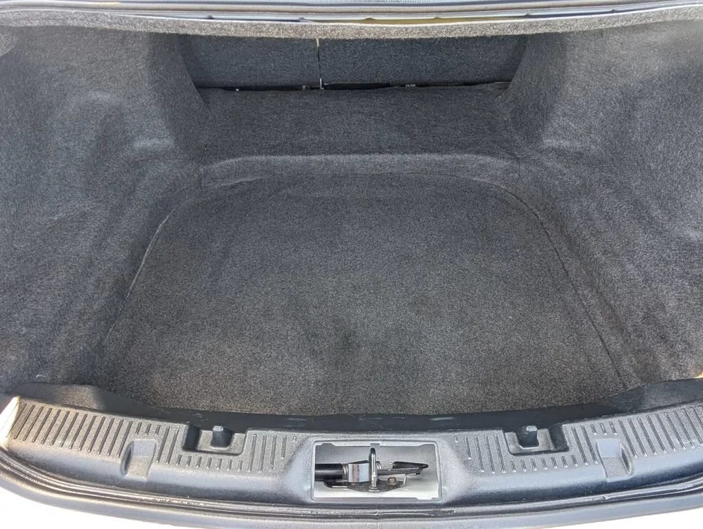 Used 2015 White Ford SEL image 13