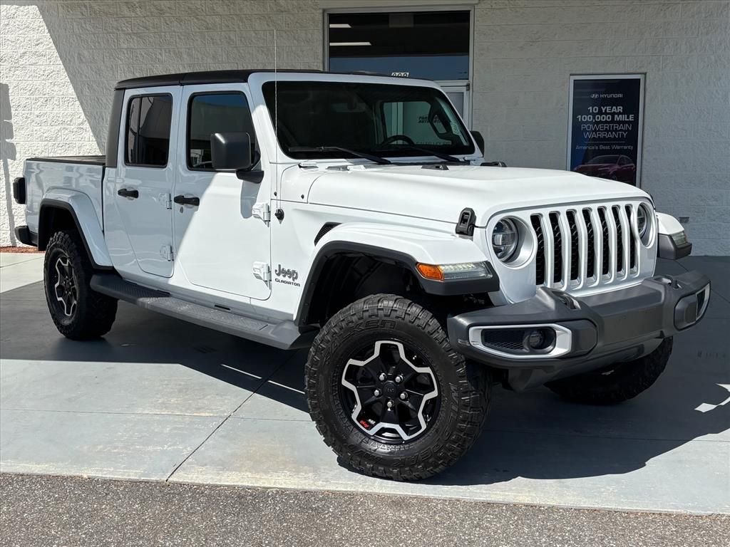 2020 Jeep Gladiator Overland's photo