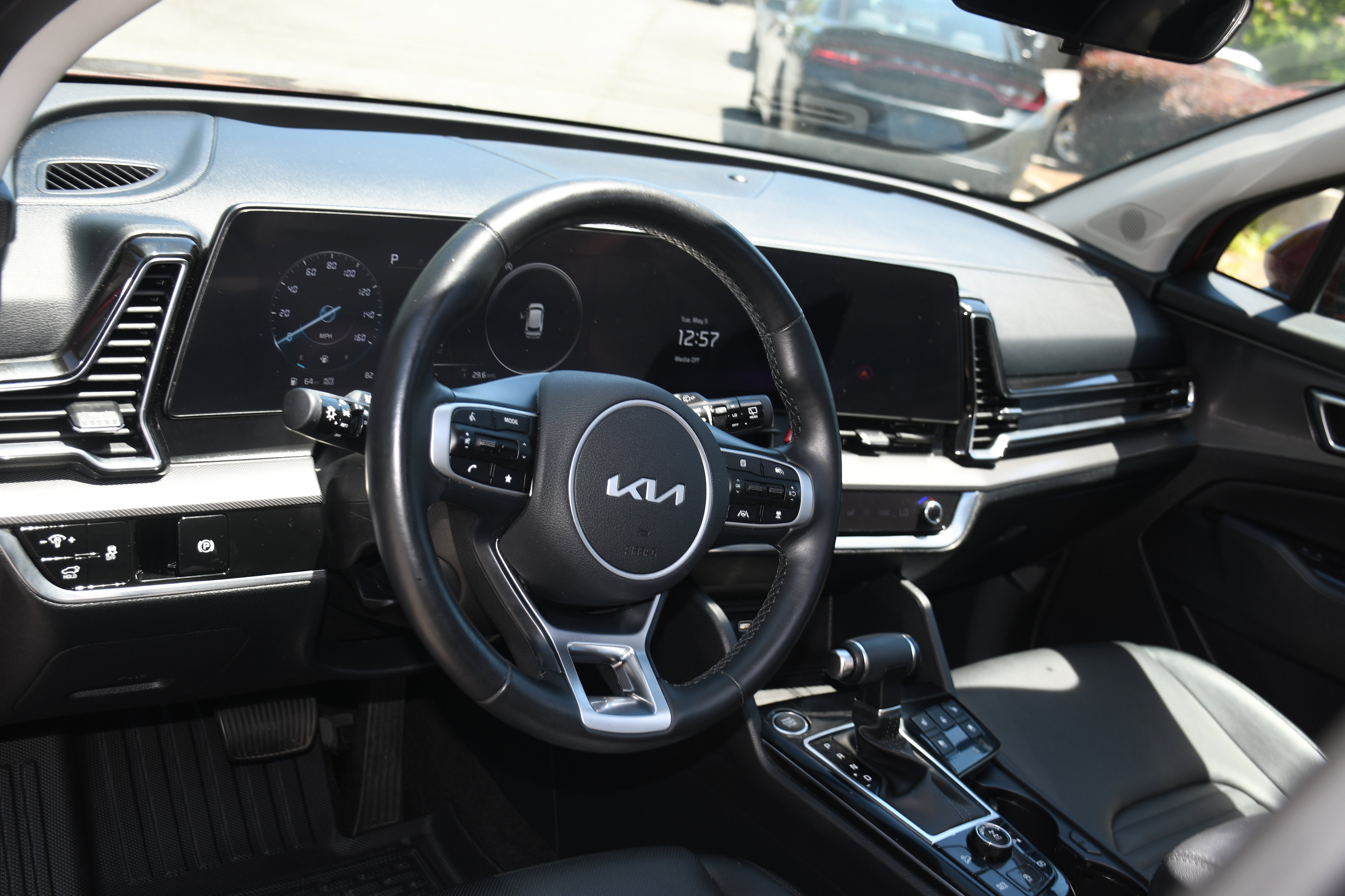 Used 2023 Red Kia SX-Prestige image 9