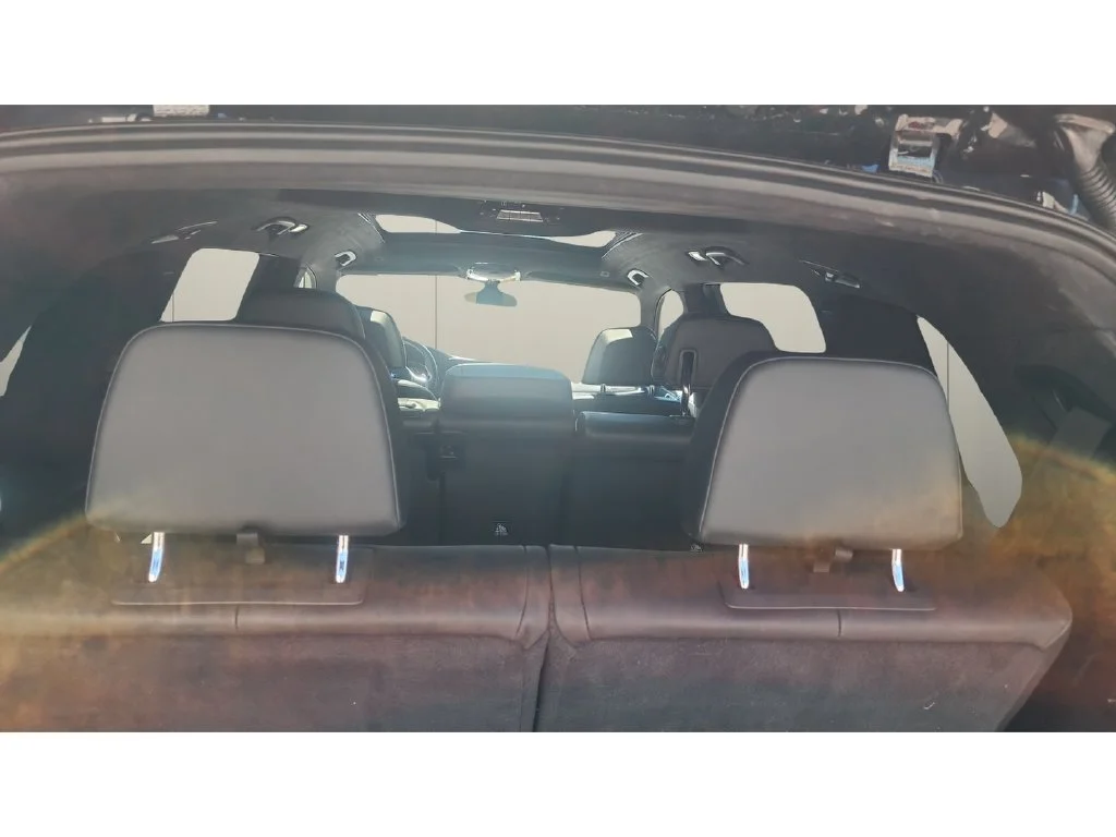 Used 2019 Black BMW xDrive50i image 11