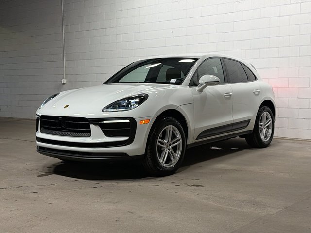 2026 Porsche Macan 