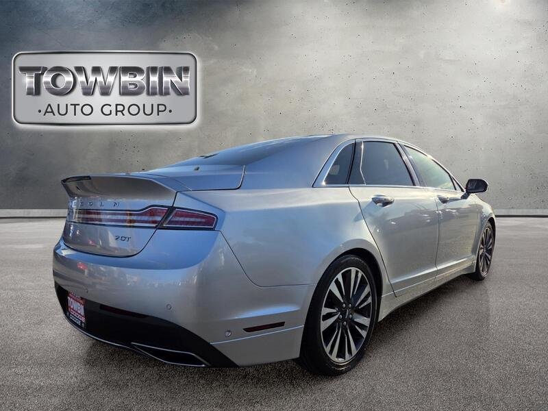 Used 2019 Silver Lincoln Reserve image 5