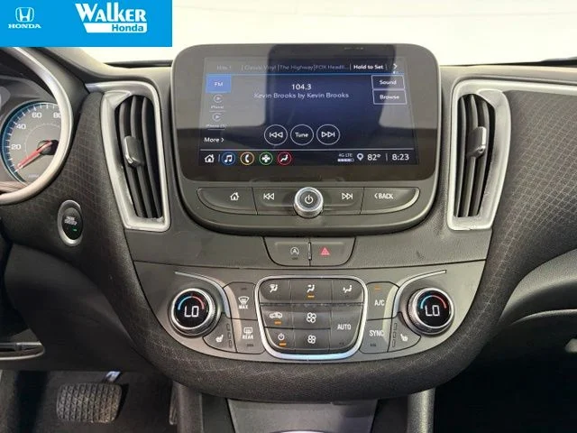 Used 2025  Chevrolet LT image 37