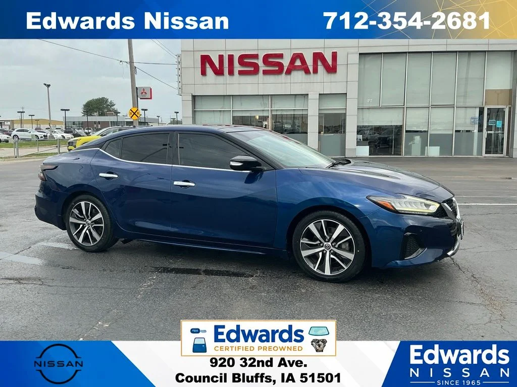 2020 Nissan Maxima SL's photo