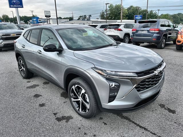 2026 Chevrolet Trax 1RS Gray at Solomon Chevrolet