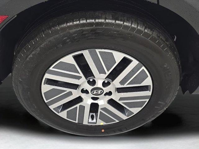 New 2026 White Hyundai SEL Premium 8P image 43