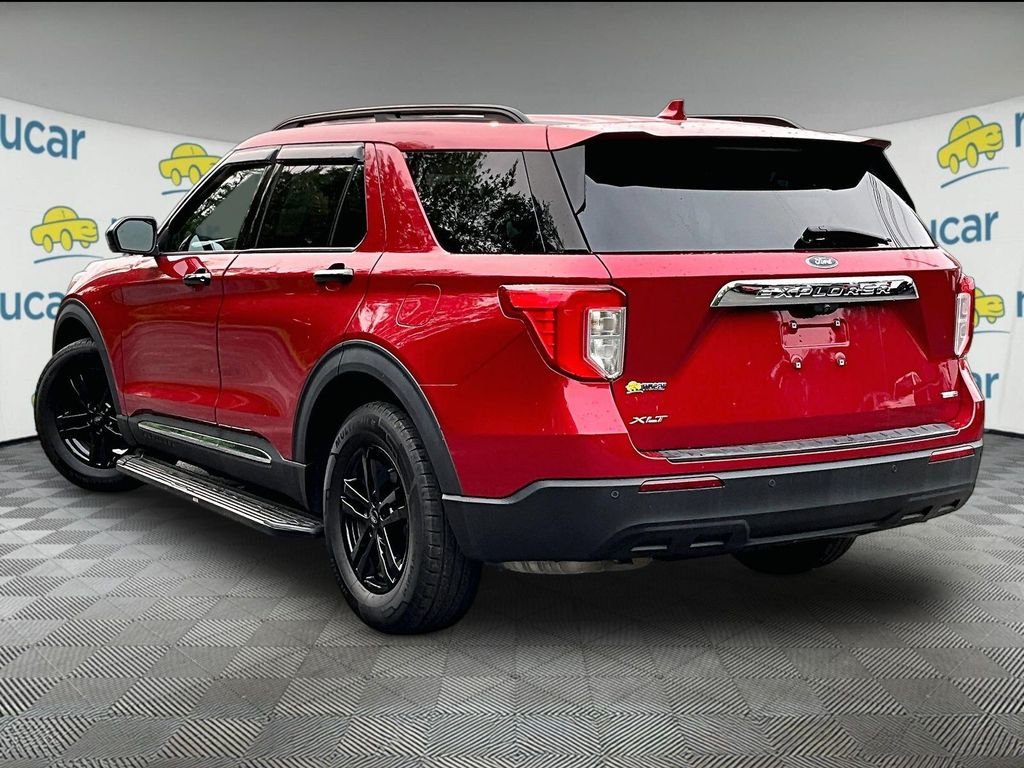 Used 2020 Red Metallic Ford XLT image 4