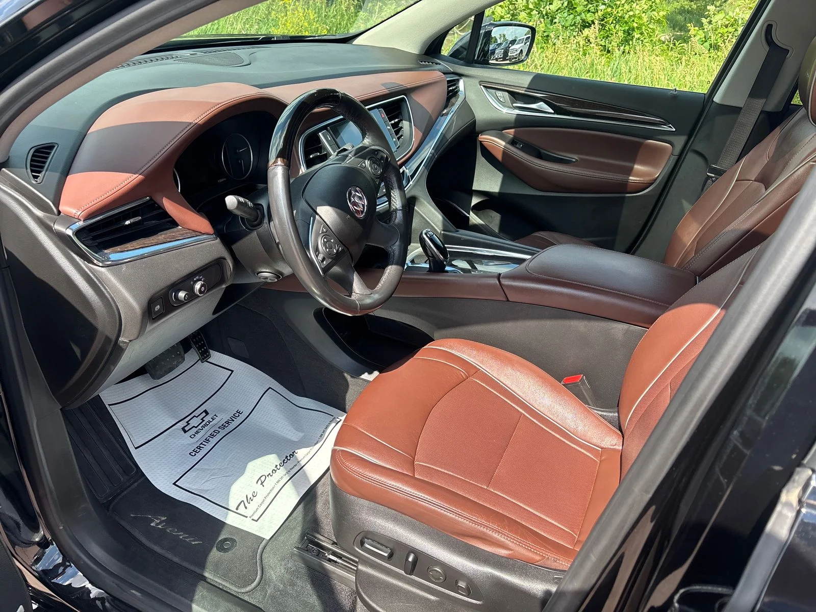 Used 2020 Ebony Twilight Metallic Buick Avenir image 13