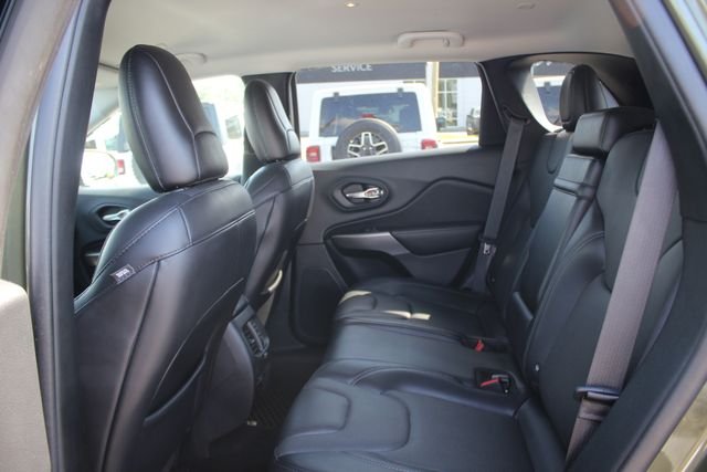 Used 2019 Green Jeep Limited image 22