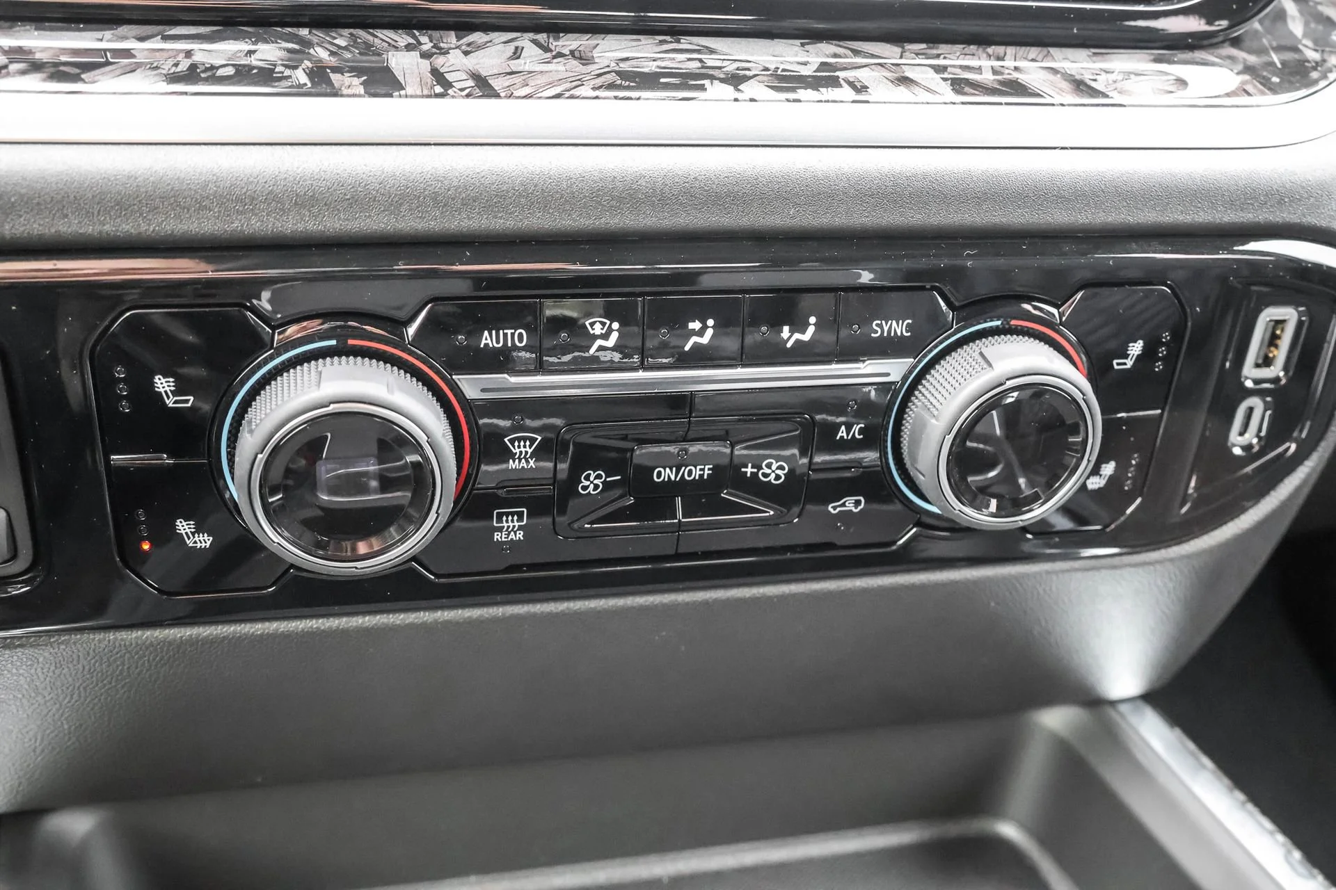 2026 Chevrolet Silverado 2500 HD LT - Photo 32