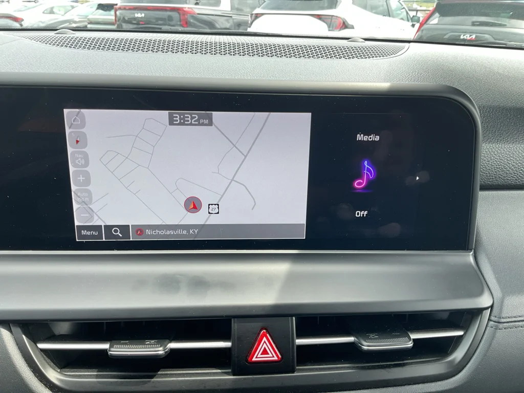 Certified Used 2024 Steel Gray Kia SX image 19