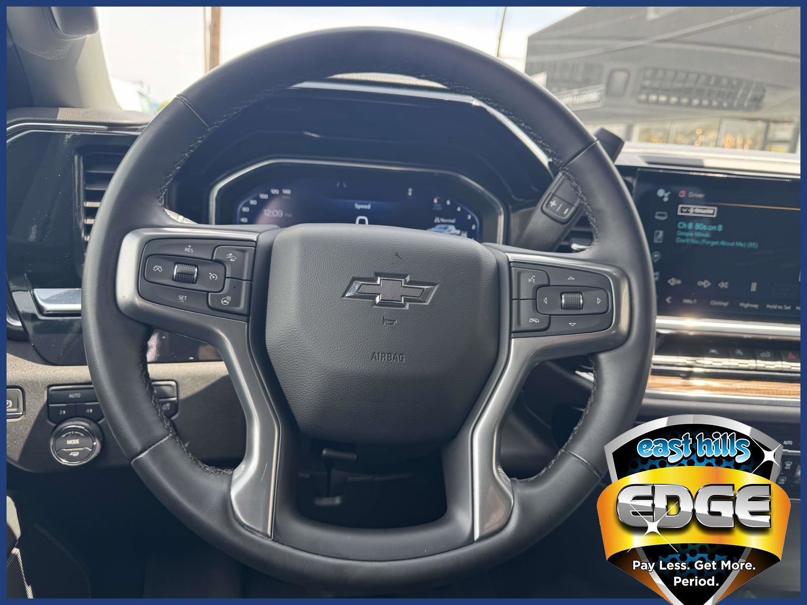 2023 Chevrolet Silverado 1500 RST - Photo 12