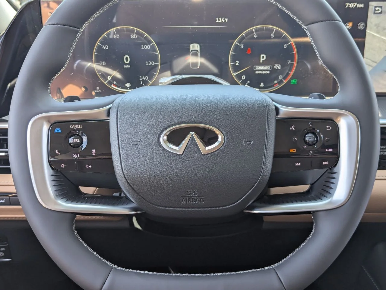 New 2027 RADIANT WHITE INFINITI Luxe 2WD image 25