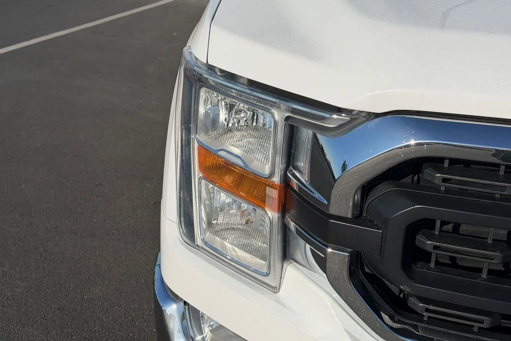 Used 2022 White Ford XLT image 4