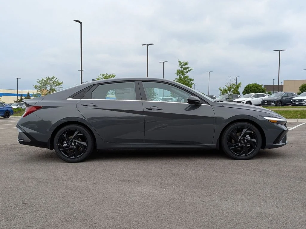 New 2026 Gray Hyundai SEL Sport image 8