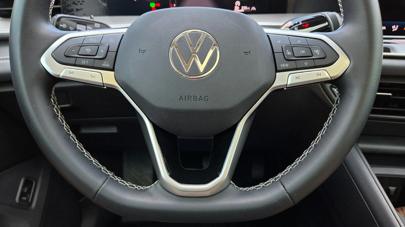 Certified Used 2026 Pure White Volkswagen SE image 23