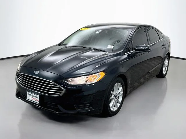 Used 2020 Blue Ford SE image 3
