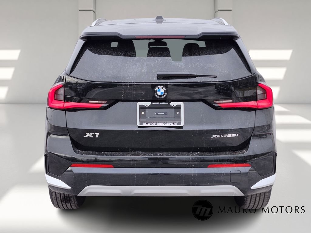 Used 2026 Black BMW xDrive28i image 4