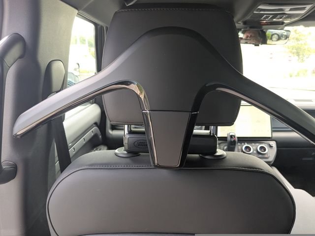 New 2026 Carpathian Grey Land Rover X-Dynamic SE image 16