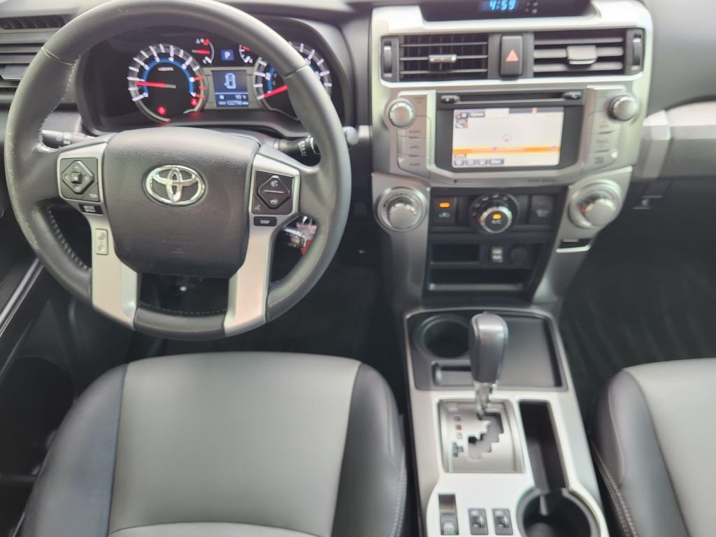 Used 2016 Super White Toyota SR5 Premium image 26