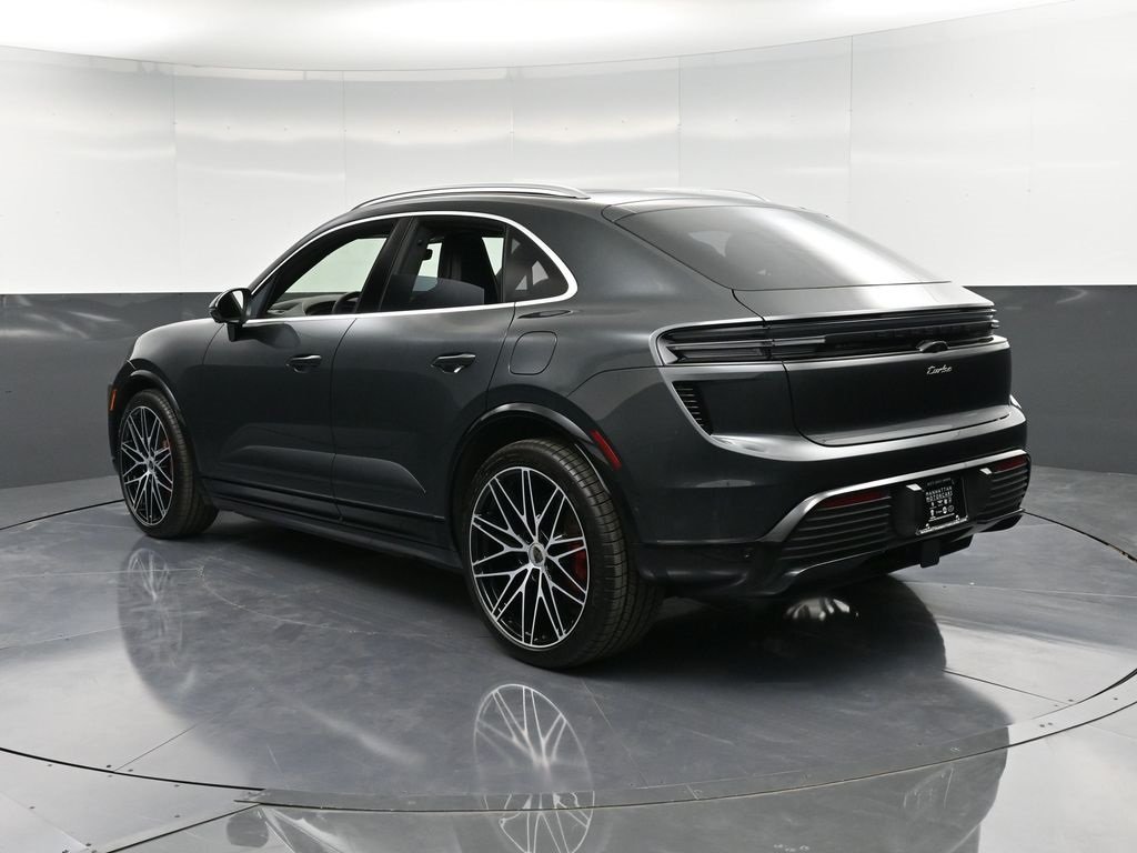 2024 Porsche Macan Electric Turbo photo 2
