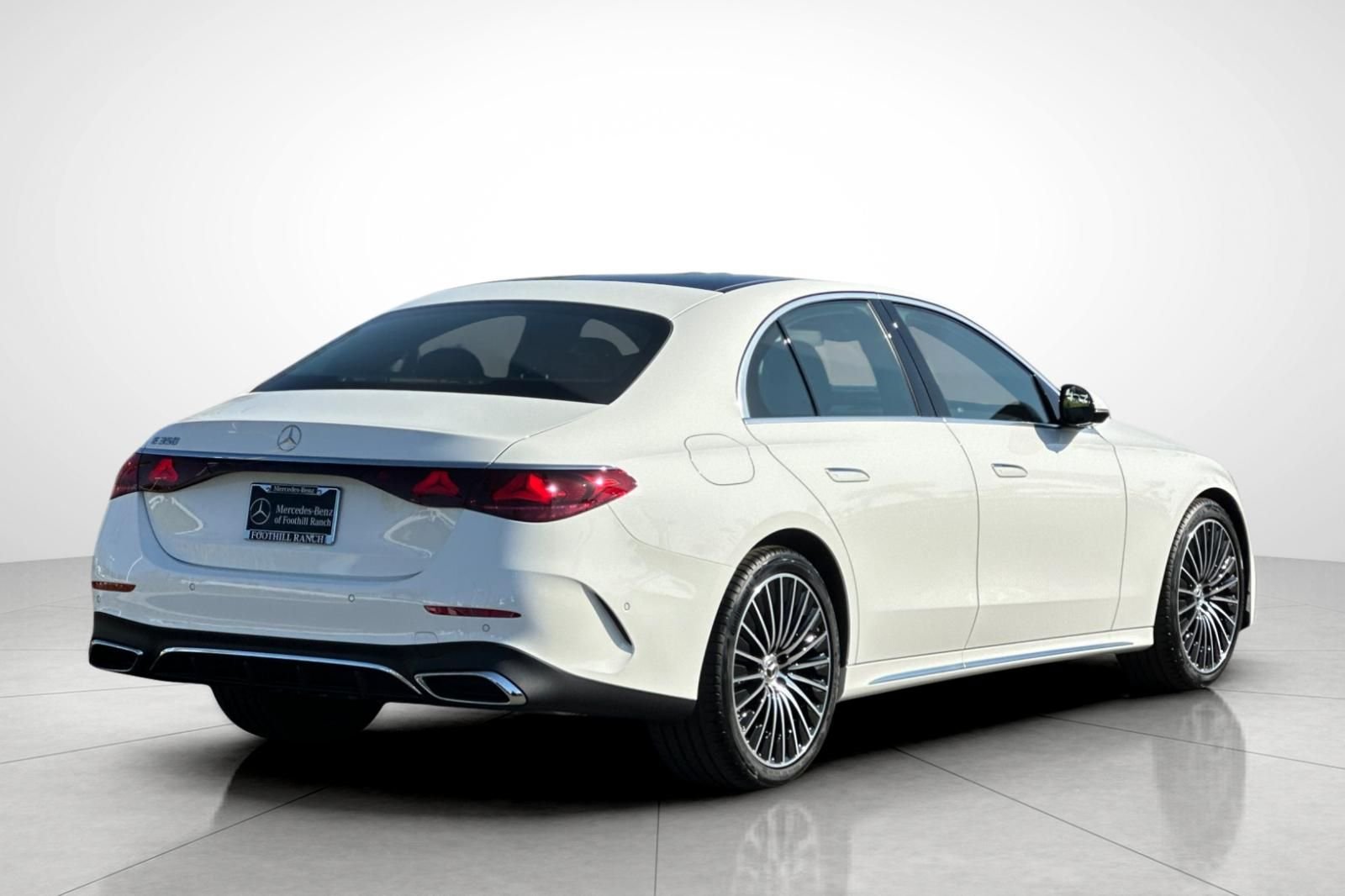 2026 Mercedes-Benz E-Class E350 - Photo 11