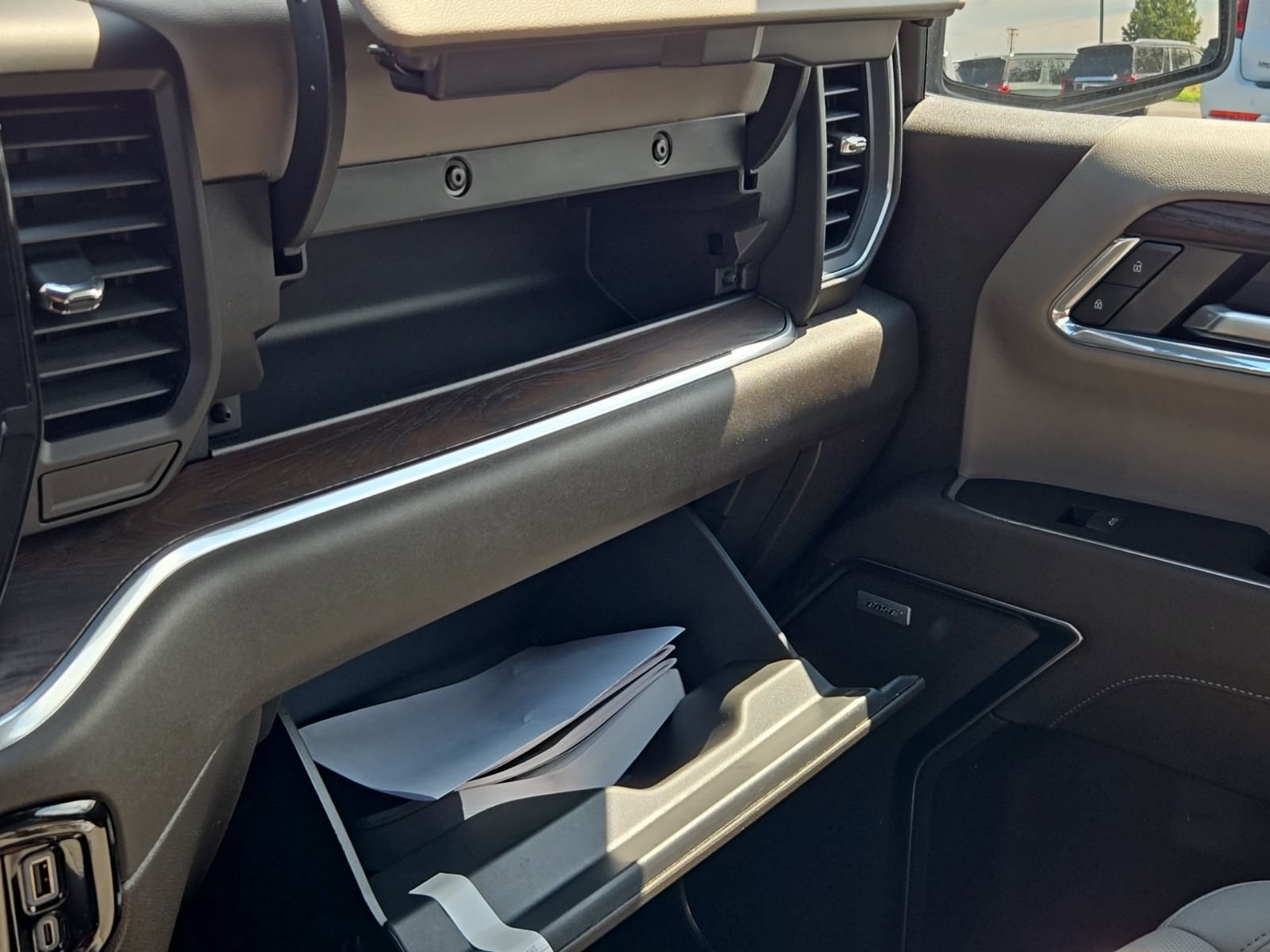 2026 GMC Sierra 1500 SLT - Photo 43