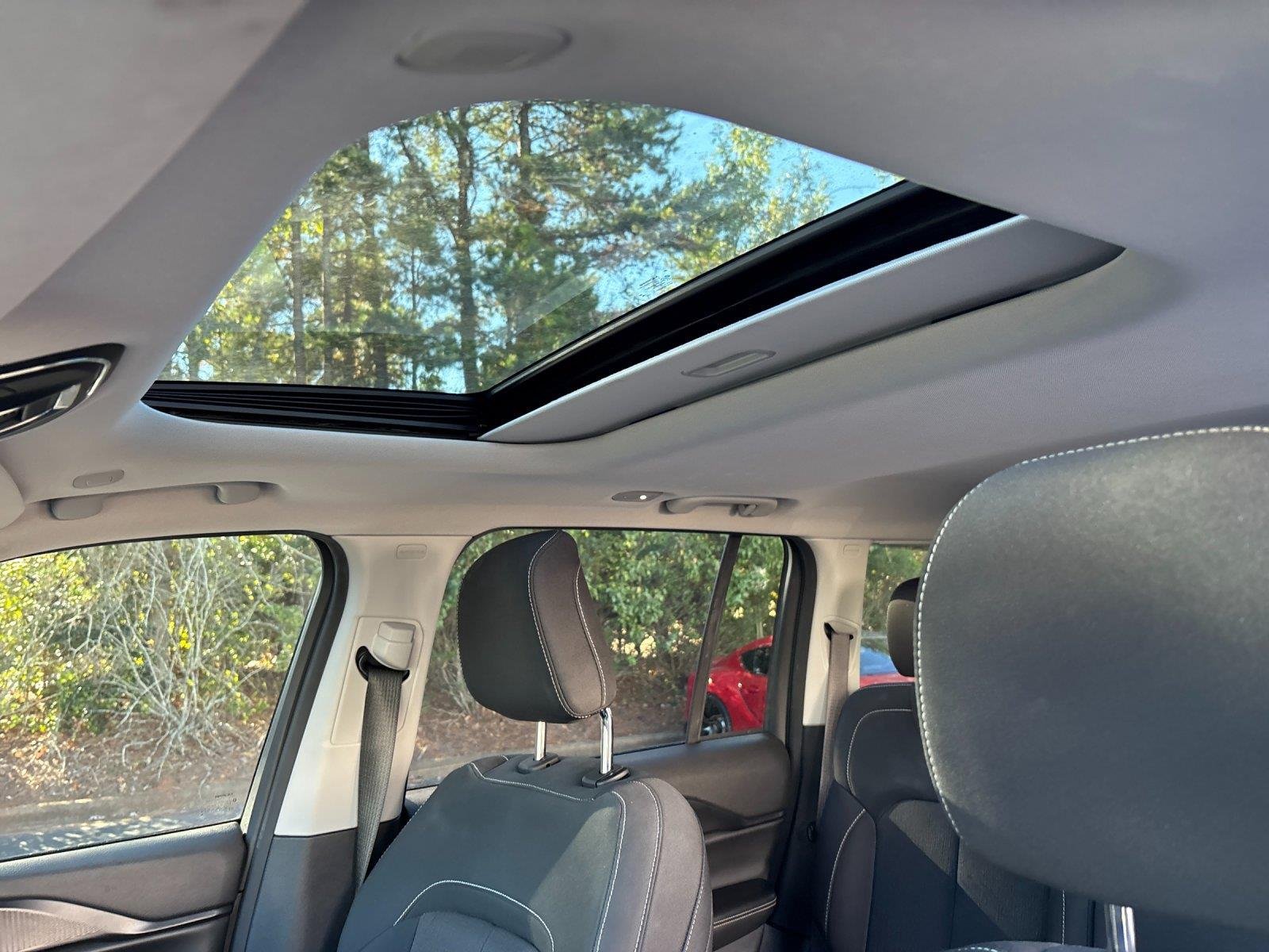 Used 2023 Baltic Gray Metallic Clearcoat Jeep Laredo image 29
