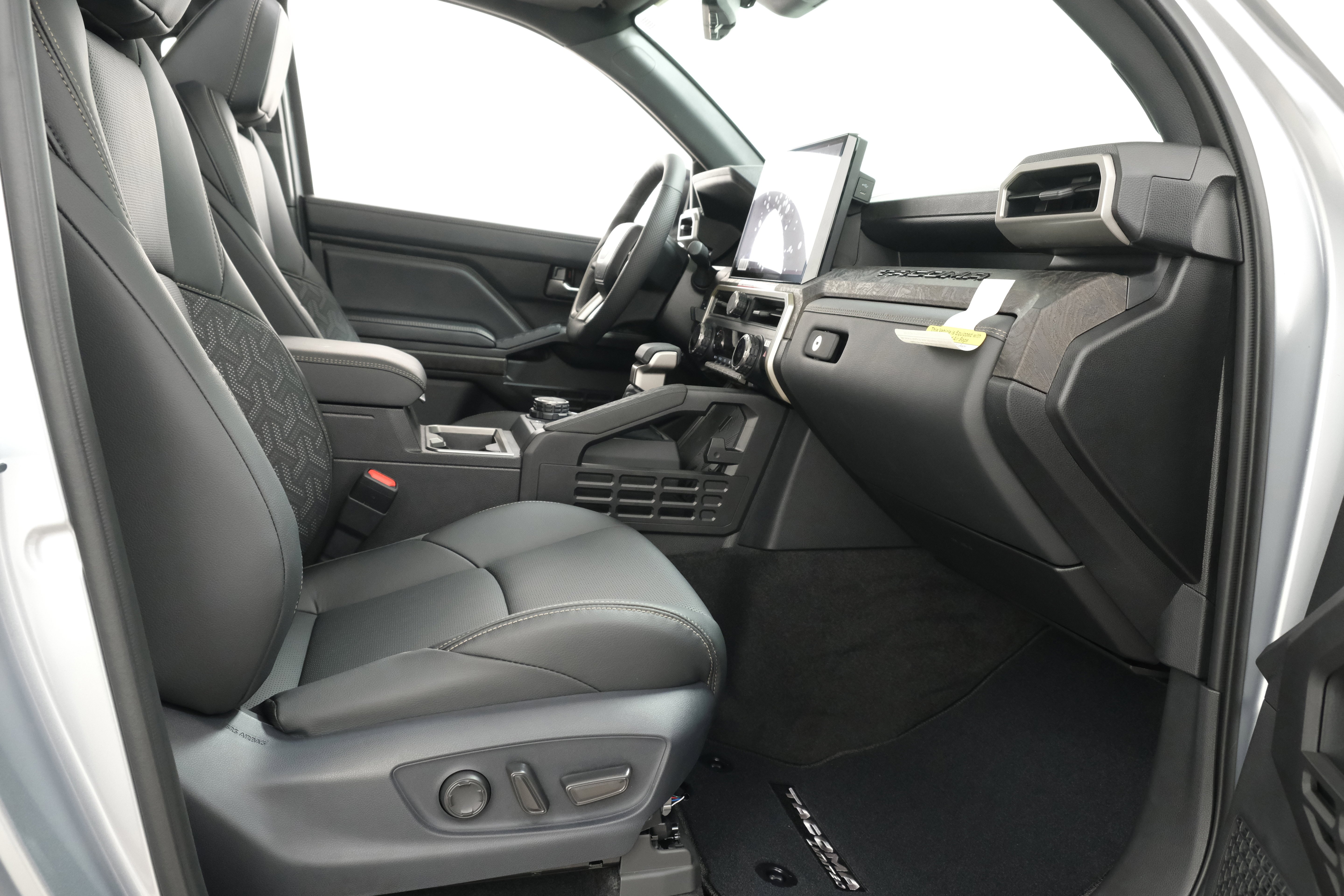 2026 Toyota Tacoma Limited - Photo 41