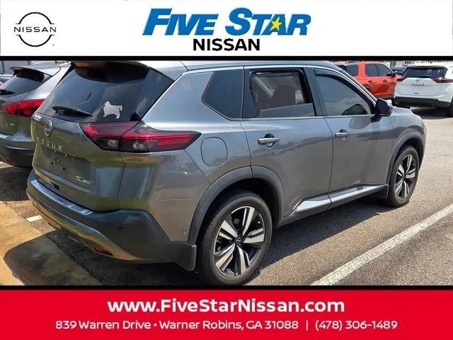 Used 2023 Gray Nissan SL image 10
