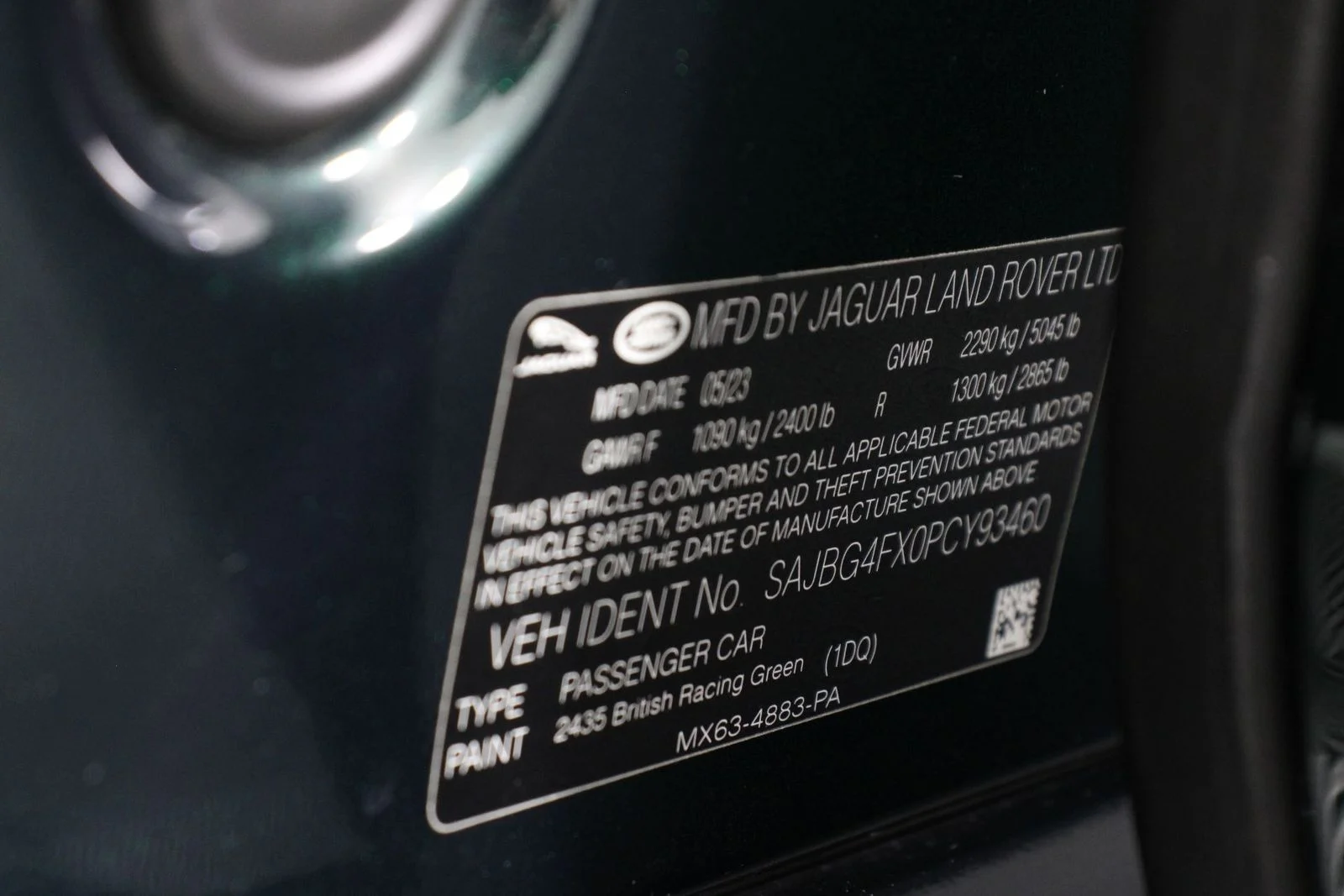 Used 2023 British Racing Green Metallic Jaguar SE image 16