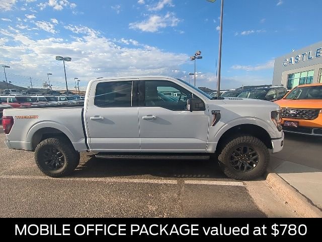 Used 2025 Space White Metallic Ford Tremor image 4