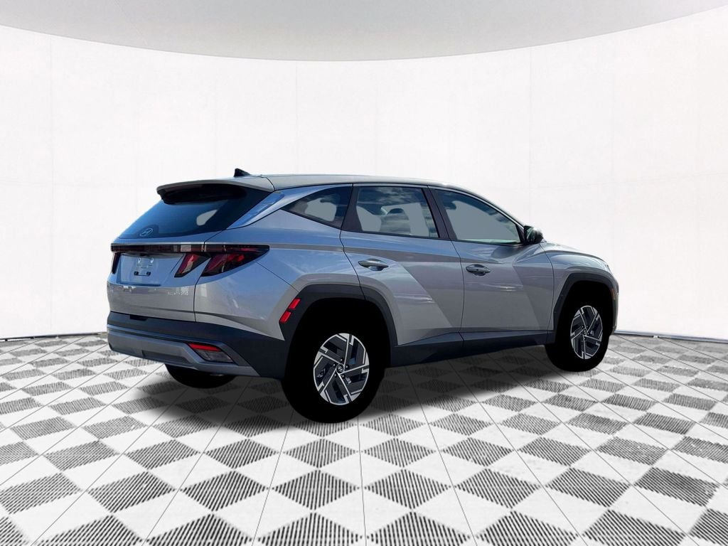 New 2026 Silver Hyundai Blue SE image 13