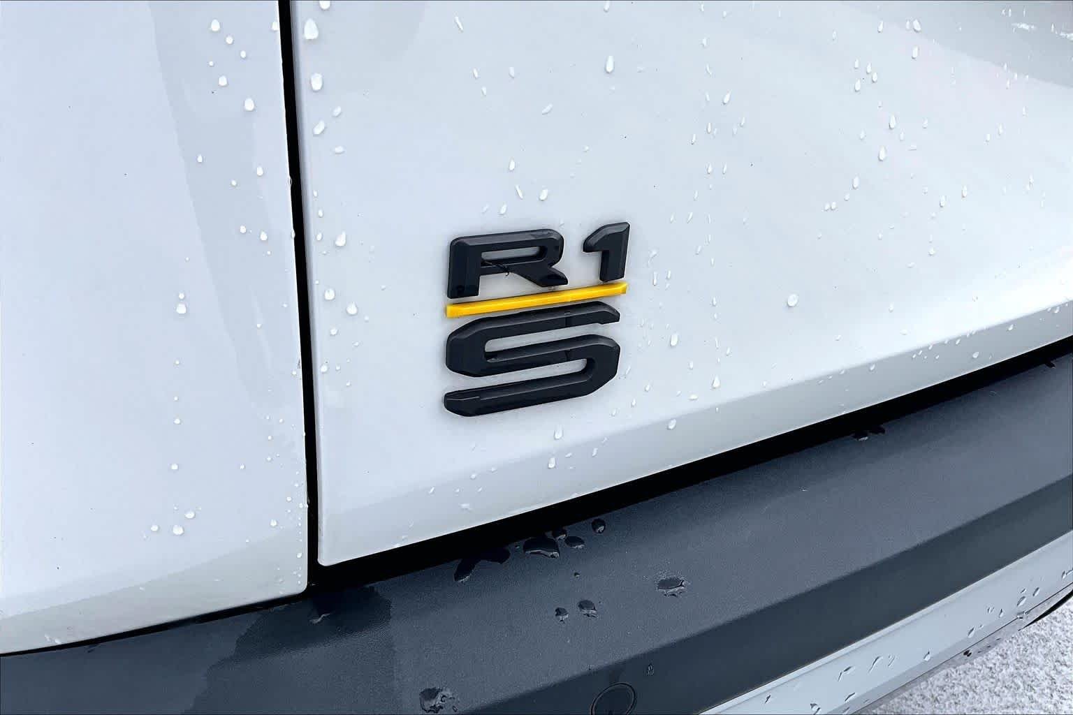 Used 2023 Glacier White Rivian Launch Edition image 30