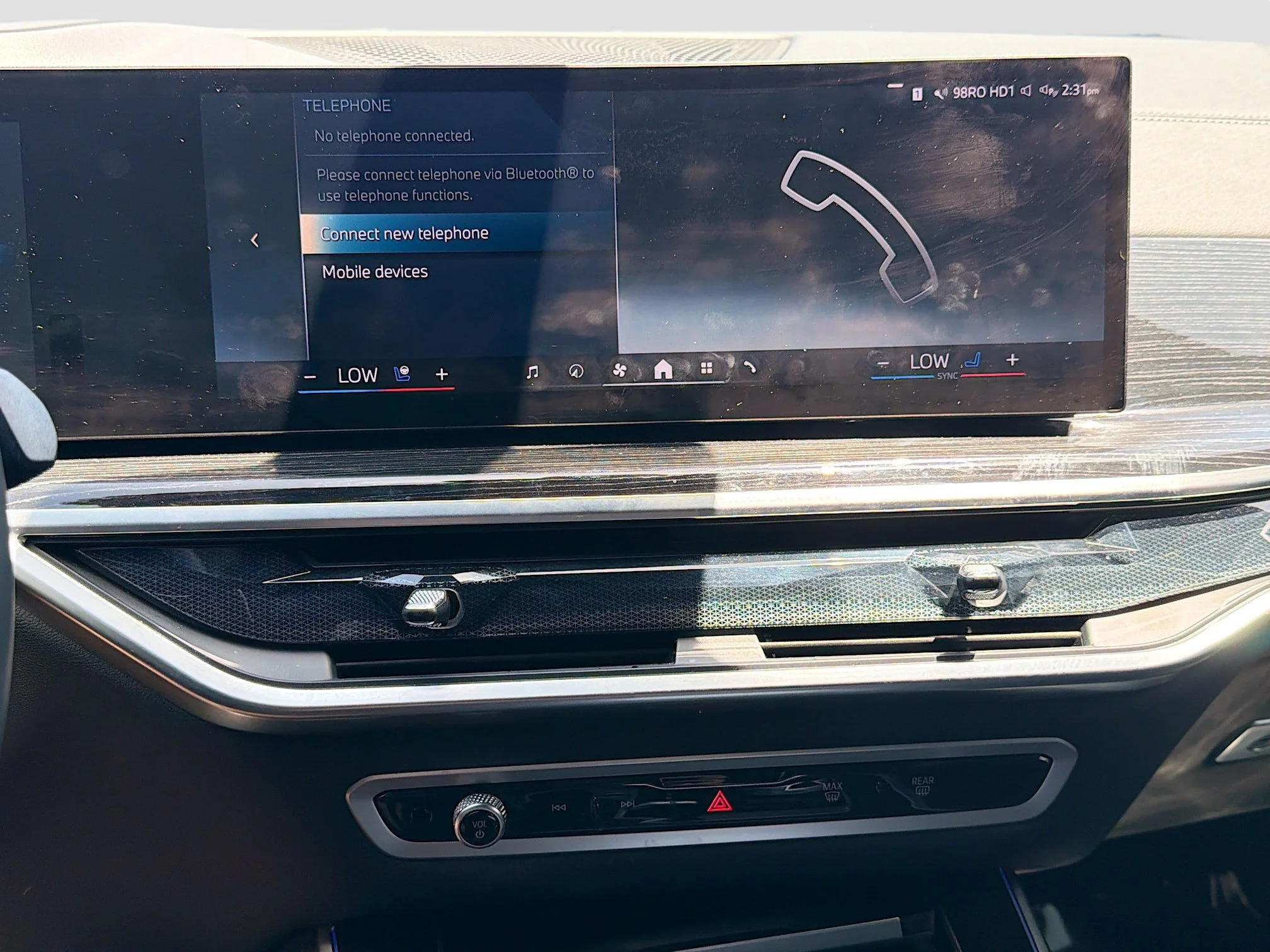 Certified Used 2025 Carbon Black Metallic BMW xDrive40i image 27