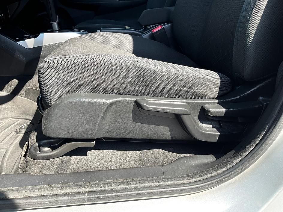 Used 2015 Silver Honda EX image 21