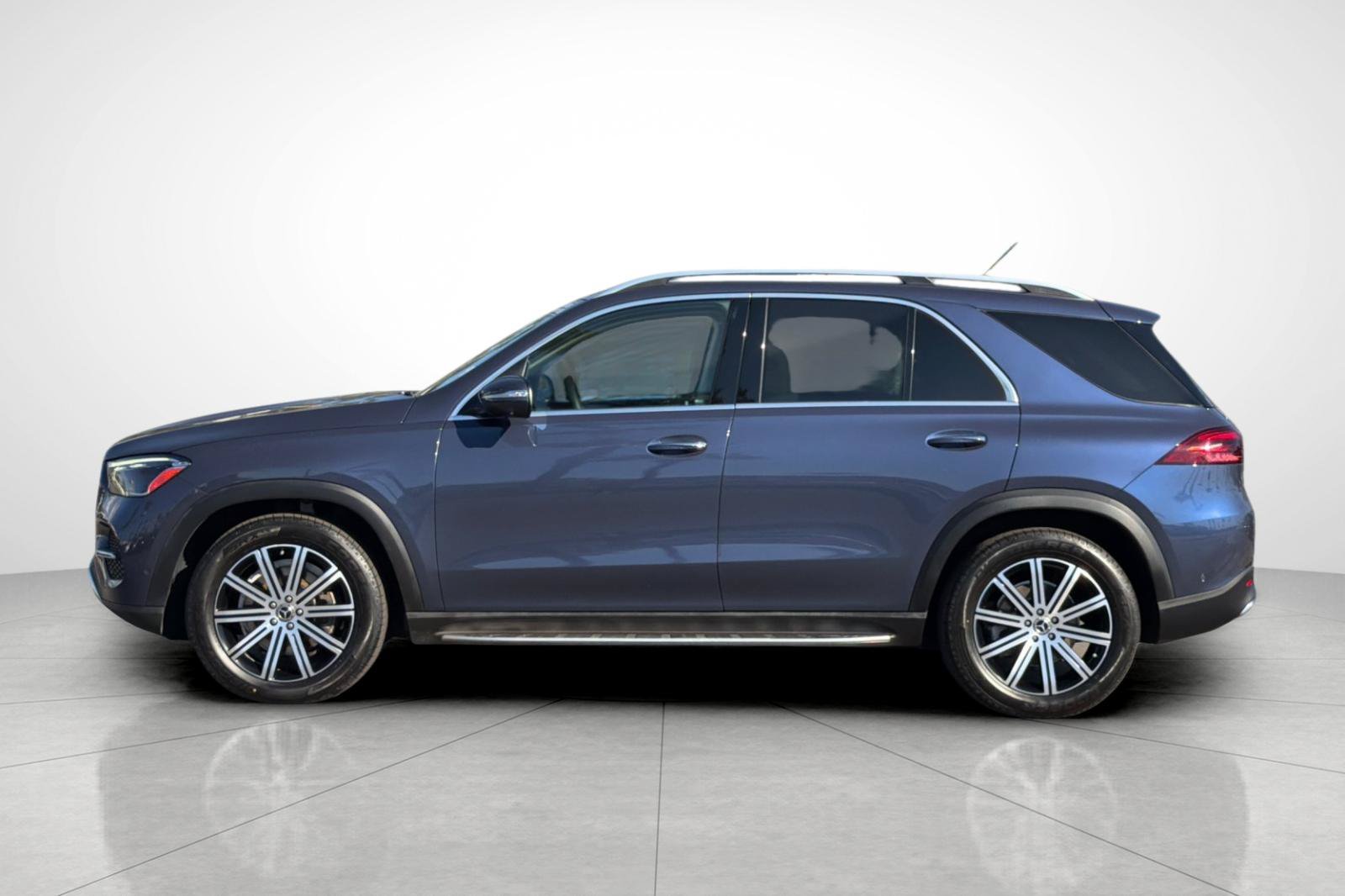 Certified Used 2024 Blue Mercedes-Benz GLE 350 image 26