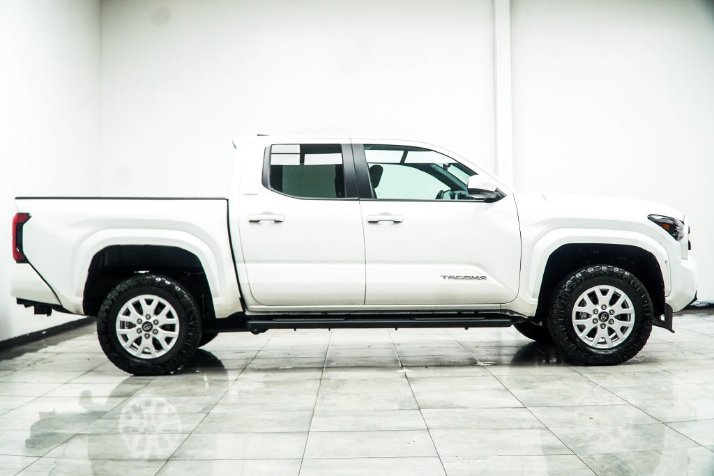 Used 2024 White Toyota SR5 image 10