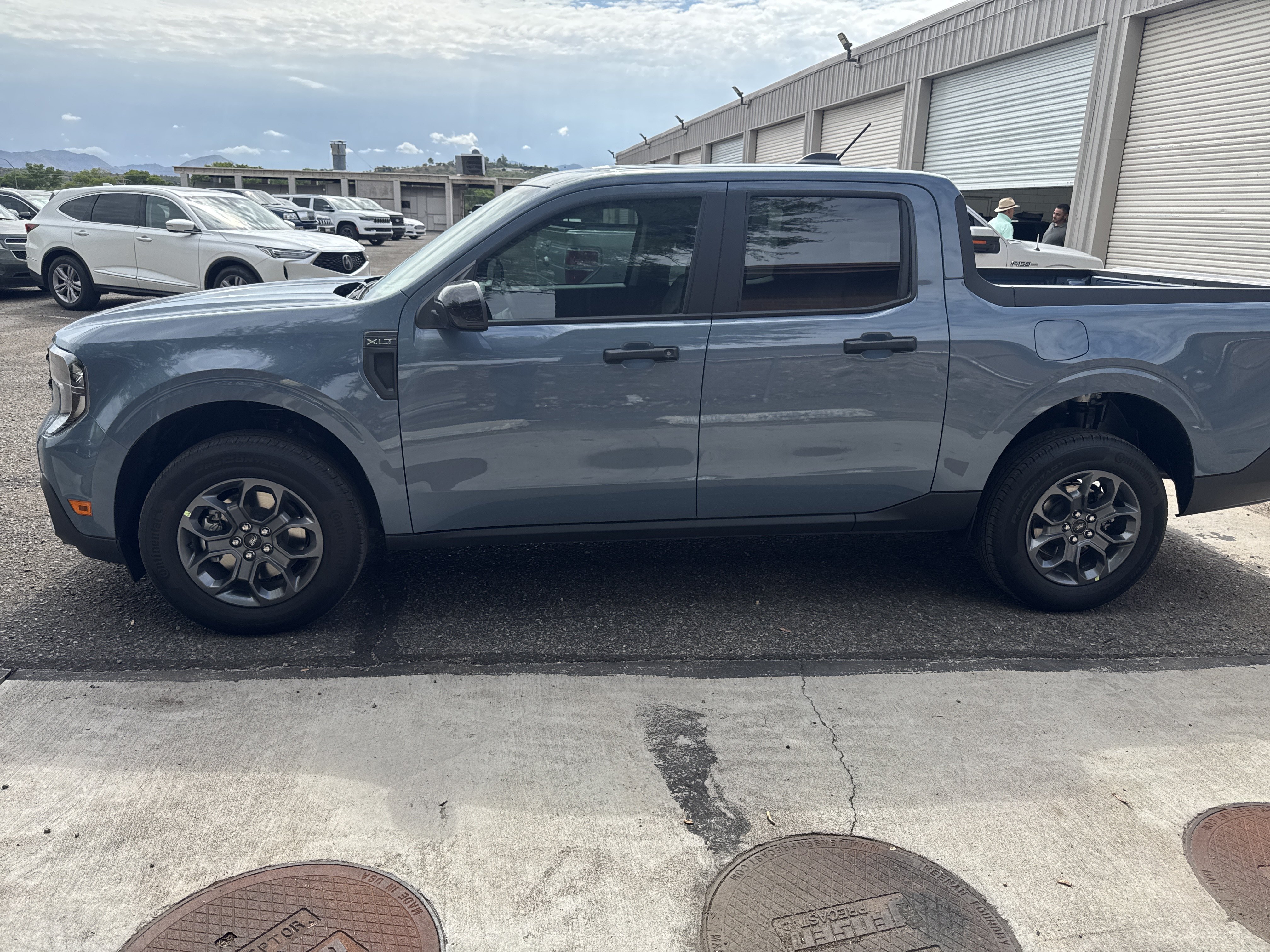 New 2026 Azure Gray Metallic Tri-Coat Ford XLT image 4