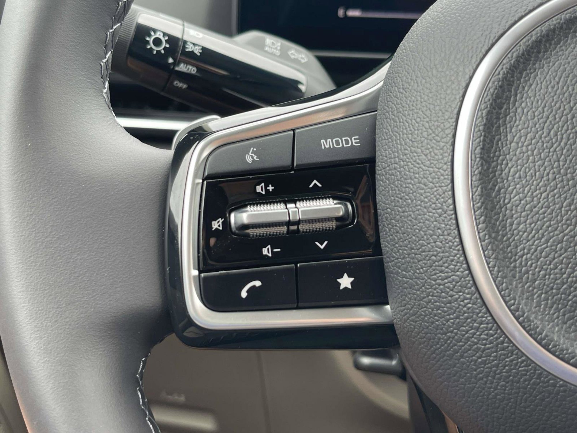 New 2026 Ivory Silver Kia EX image 24