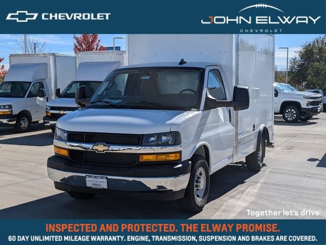 2024 Chevrolet Express Cutaway Base
