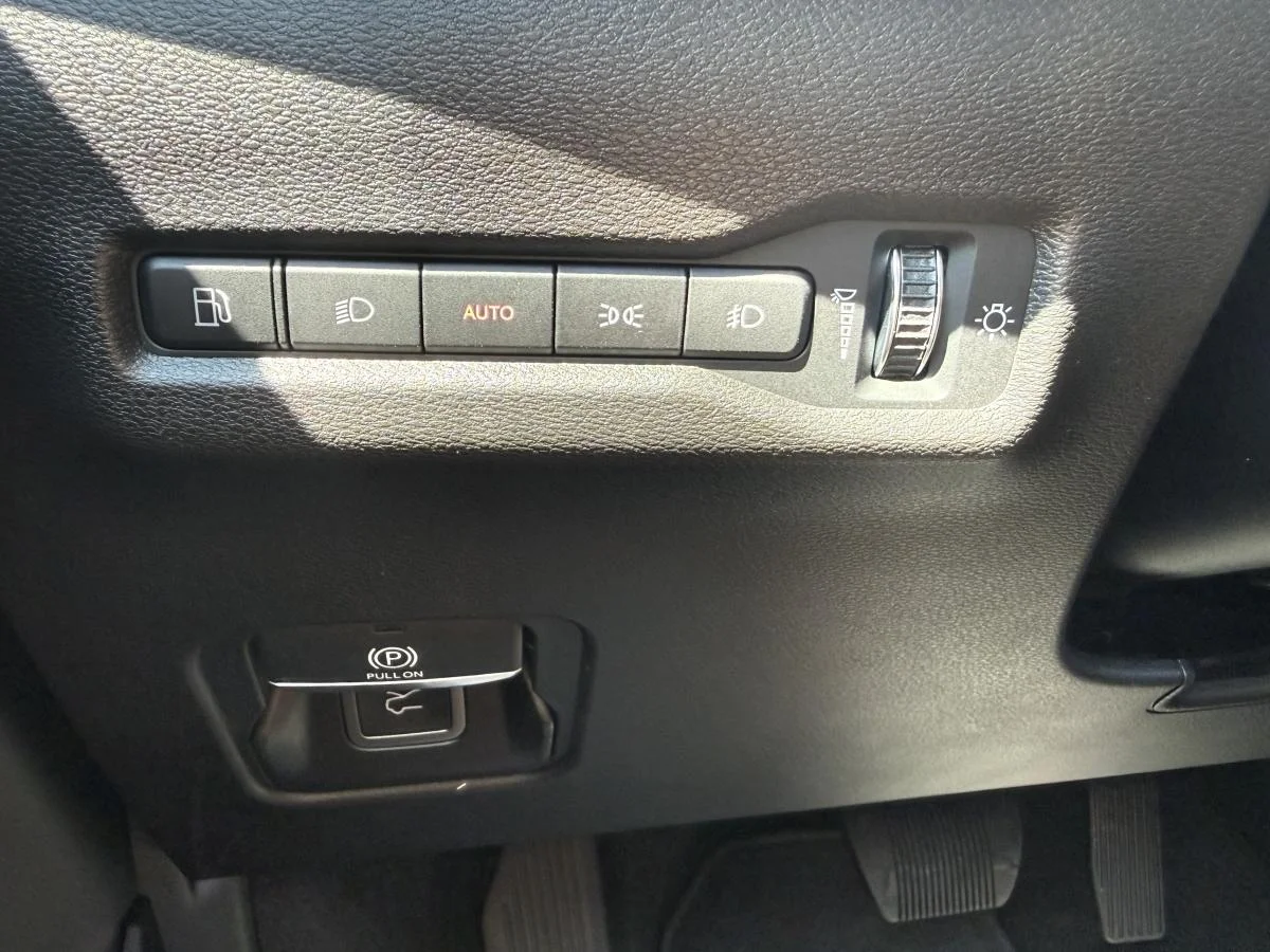 New 2026 White Jeep Limited image 29