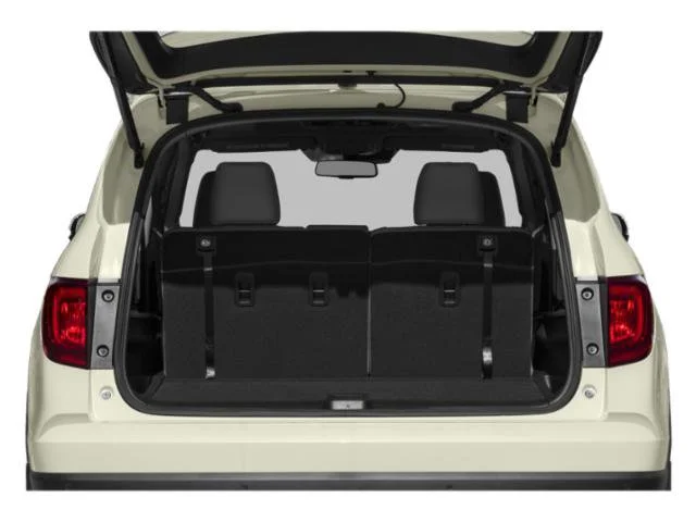 Used 2018 White Diamond Pearl Honda Touring image 15