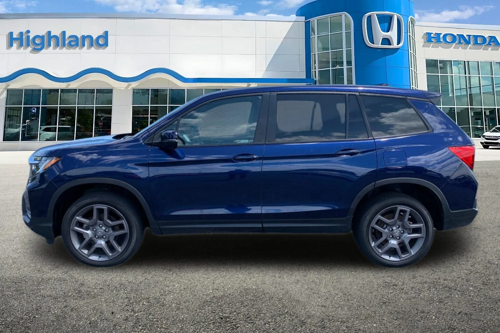 Certified Used 2023 Blue Honda EX-L image 2
