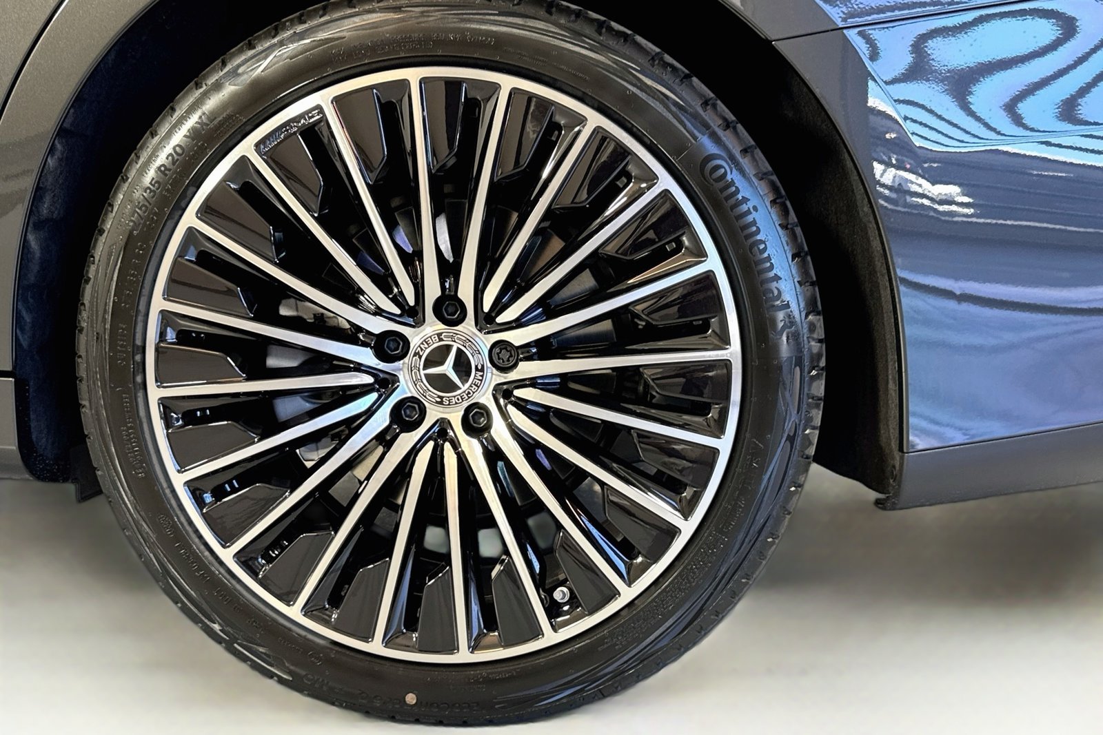 New 2026 Graphite Grey Metallic Mercedes-Benz E 350 image 29