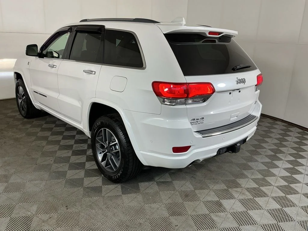 Certified Used 2020 White Jeep Overland image 11